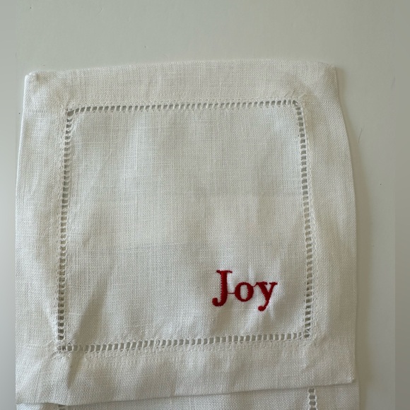 Embroidered cocktail napkins, set of 4, color red, size 6x6 - Picture 5 of 7